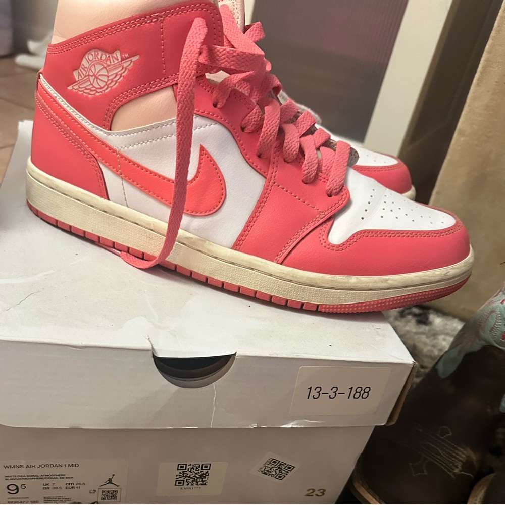 Size 9.5 women